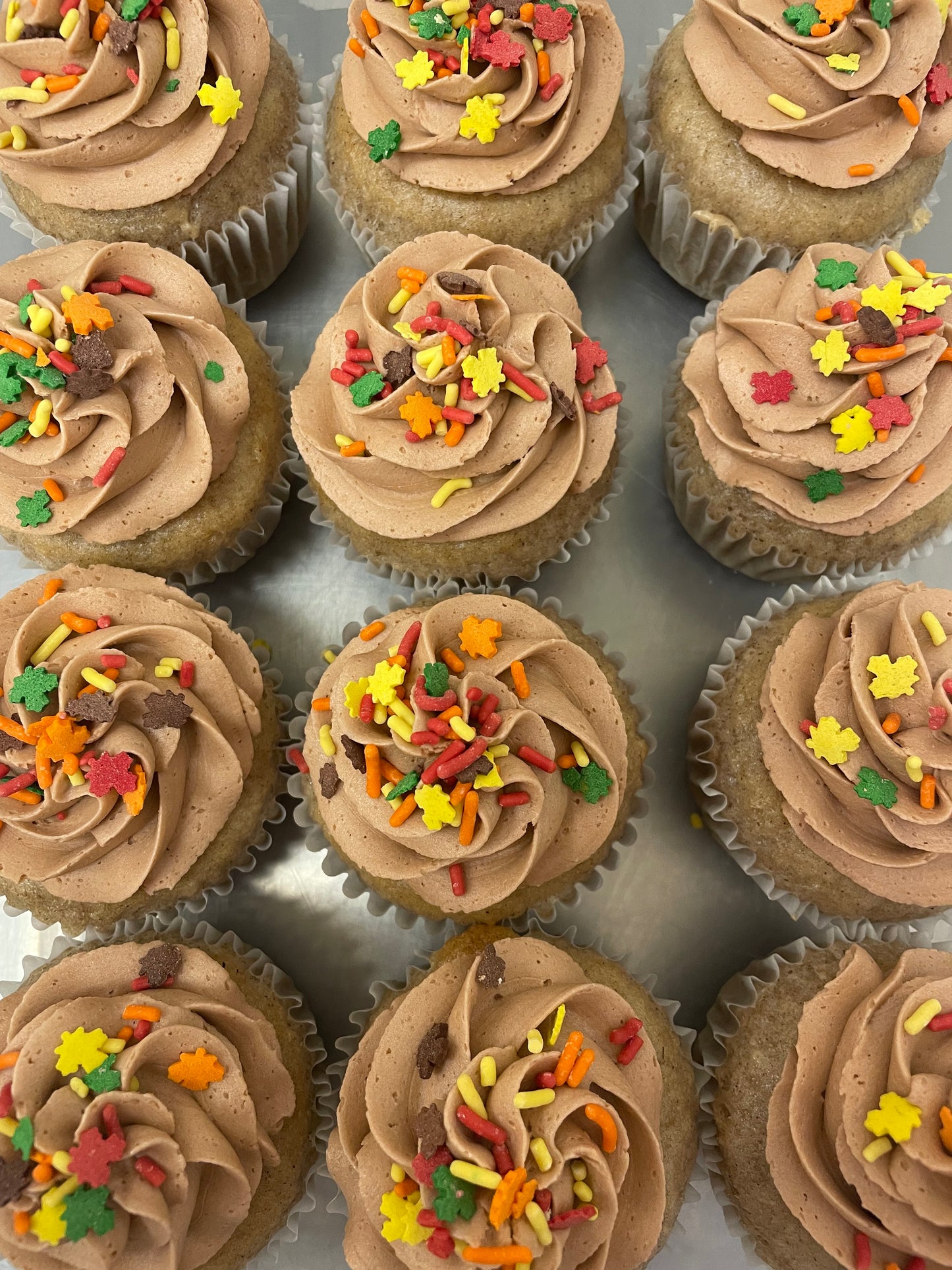 Fall Stuffed Cupcakes (6 pack)